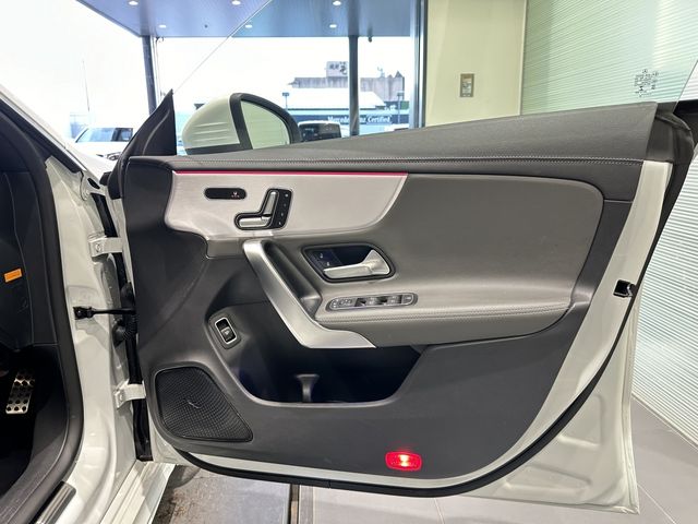 Mercedes Benz CLA-CLASS 2020-04 28846-7
