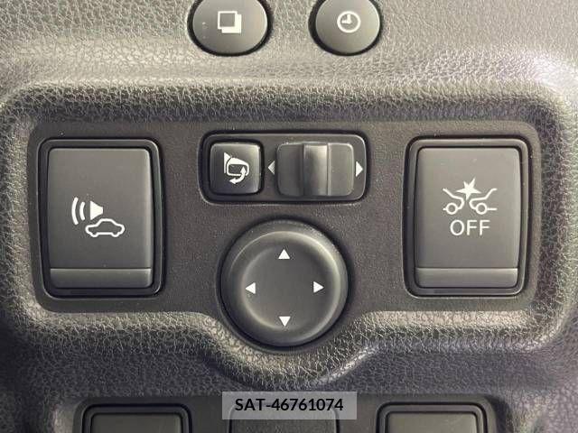 Nissan NOTE 2017-03 256457-4