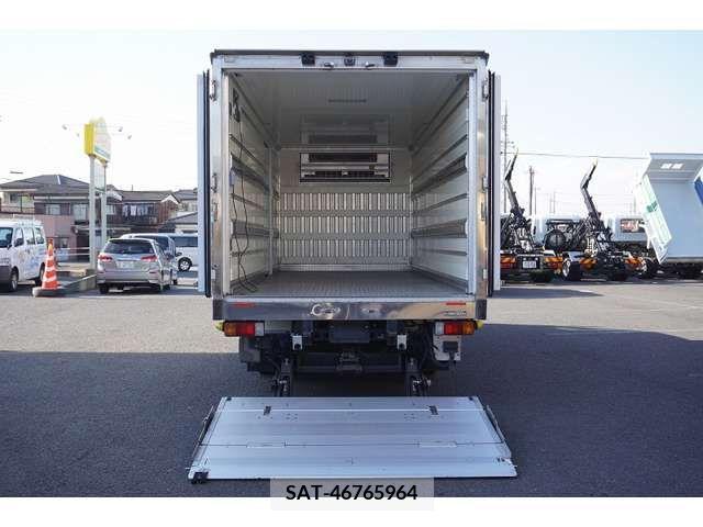 Hino DUTRO 2014-12 223602-19