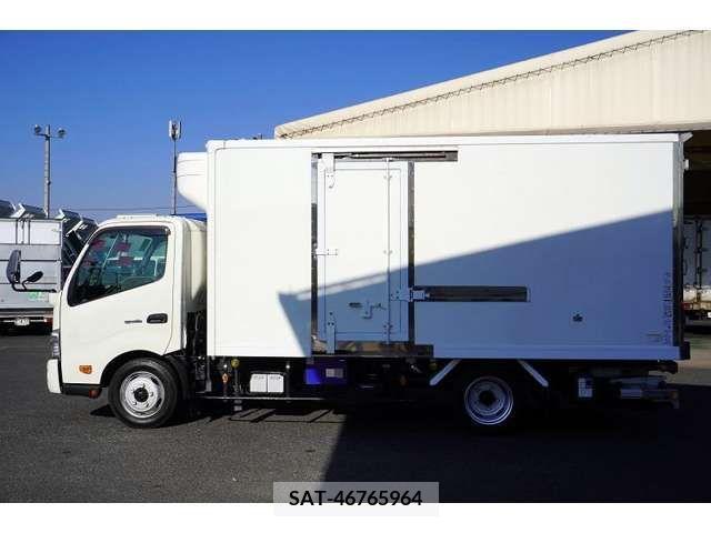 Hino DUTRO 2014-12 223602-2