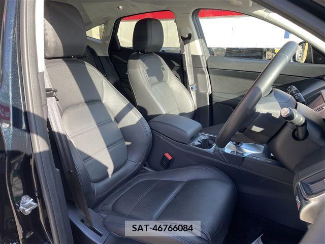 Jaguar E-PACE 2020-03 256335-10