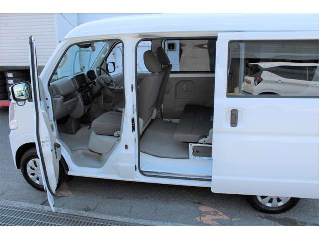 Mitsubishi MINICAB VAN 2022-12 2277-15