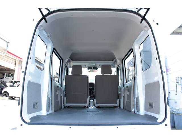 Mitsubishi MINICAB VAN 2022-12 2277-11
