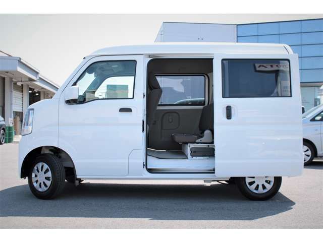 Mitsubishi MINICAB VAN 2022-12 2277-14