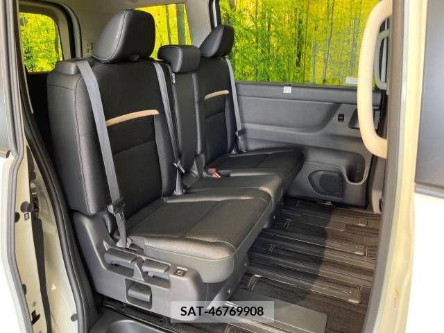 Nissan SERENA 2023-04 393873-9
