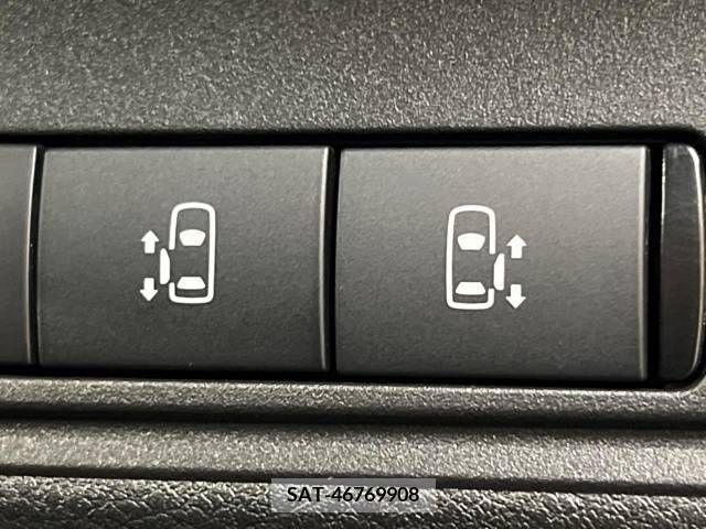 Nissan SERENA 2023-04 393873-5