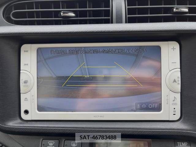 Toyota AQUA 2013-02 386347-3