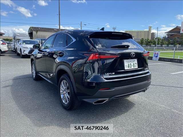 Lexus NX 2017-12 353960-2