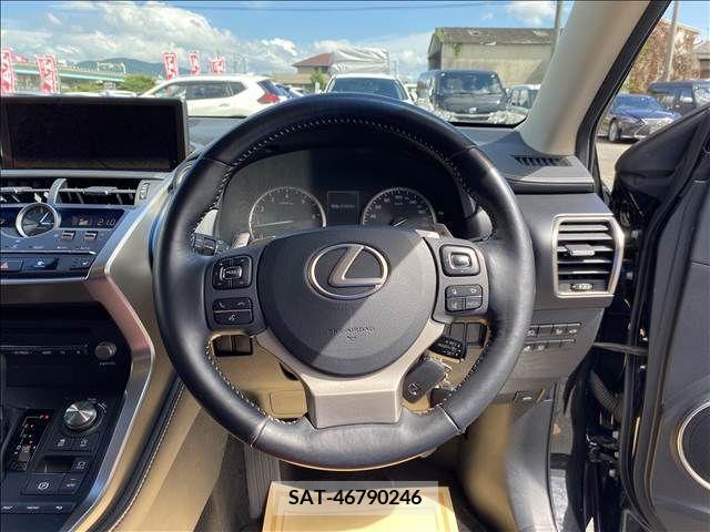 Lexus NX 2017-12 353960-1