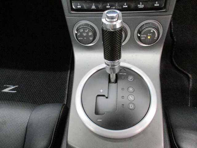 Nissan FAIRLADY Z 2002-08 6121-11