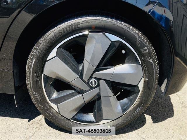 Nissan AURA 2022-01 261542-16