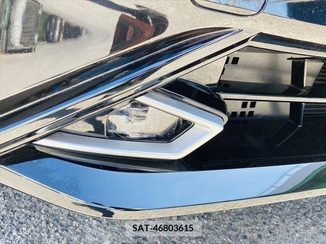 Nissan AURA 2022-01 261542-11