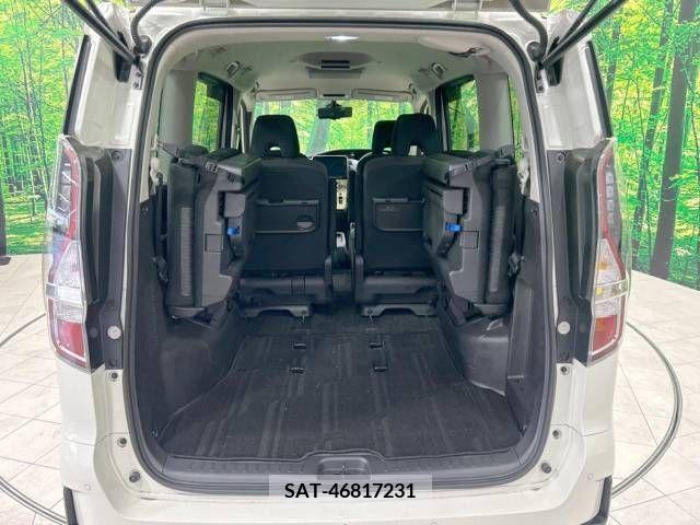 Nissan SERENA 2022-09 284422-13
