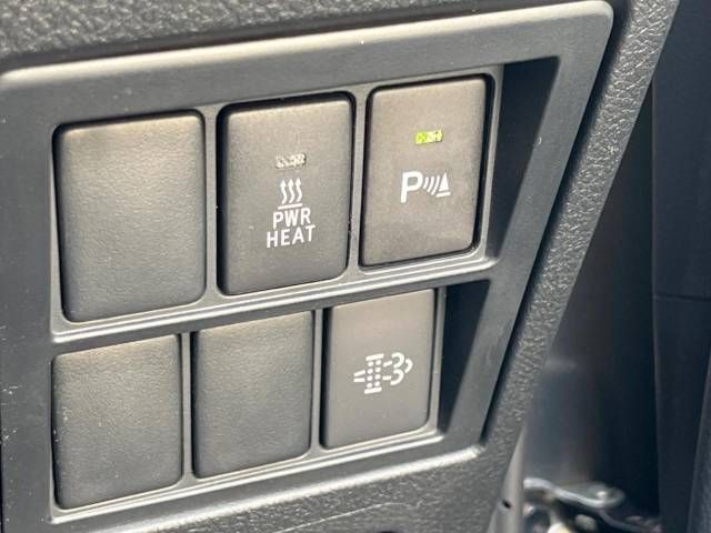 Toyota HILUX 2020-12 181774-7