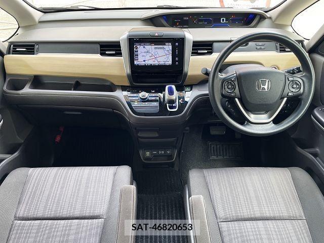 Honda FREED HYBRID 2018-09 327996-1