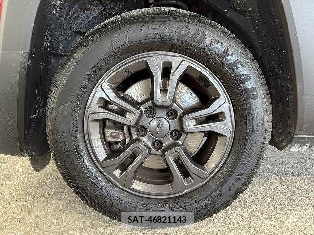 Jeep RENEGADE 2022-06 331925-17
