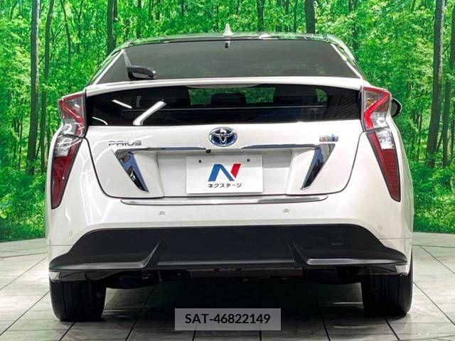 Toyota PRIUS 2016-07 208227-15