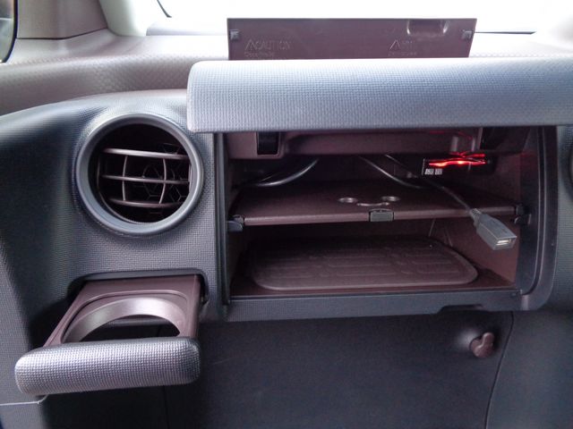 Toyota PORTE 2017-03 1252-25