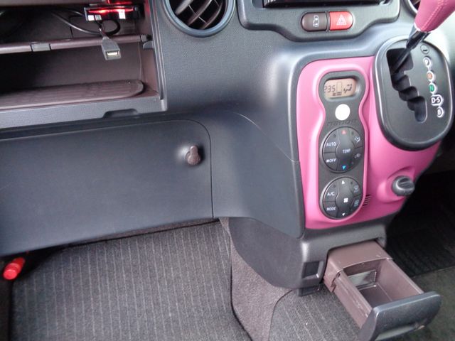 Toyota PORTE 2017-03 1252-9