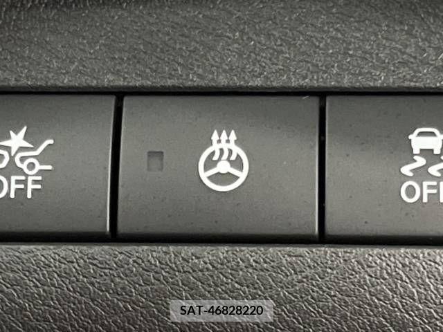 Nissan KICKS 2020-11 217609-7