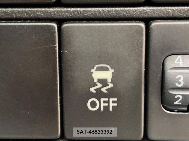 Suzuki ALTO 2018-03 287134-9