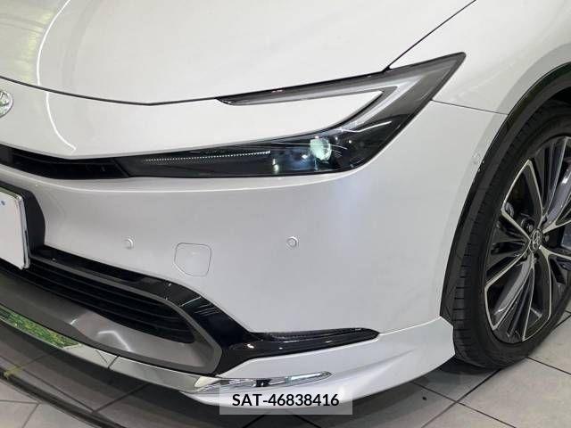 Toyota PRIUS 2023-04 333169-12