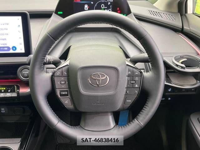Toyota PRIUS 2023-04 333169-11