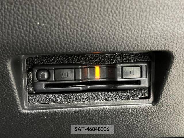 Suzuki SWIFT 2021-08 286559-7