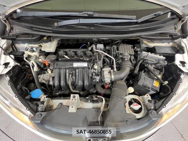 Honda FIT HYBRID 2014-04 396572-18