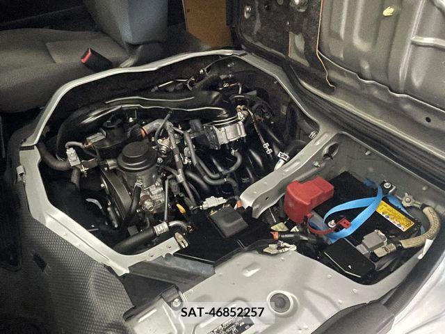 Toyota HIACE VAN 2017-12 330065-21