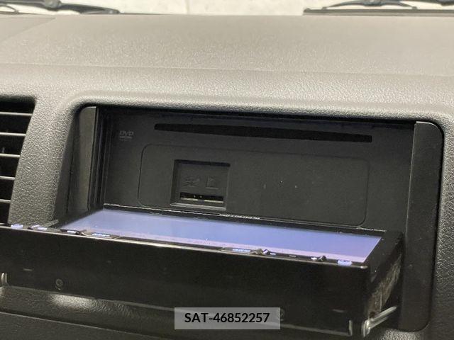 Toyota HIACE VAN 2017-12 330065-17
