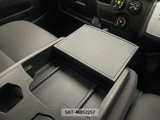 Toyota HIACE VAN 2017-12 330065-13