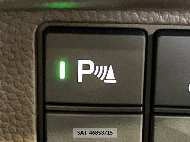 Honda N BOX 2022-04 341964-7