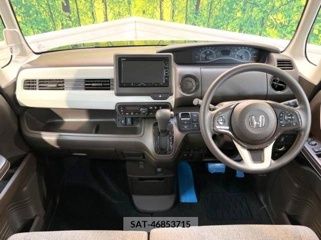 Honda N BOX 2022-04 341964-1