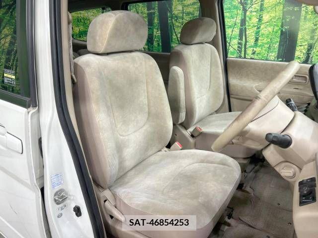 Nissan SERENA 2004-04 377062-7
