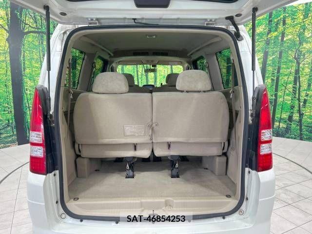 Nissan SERENA 2004-04 377062-10