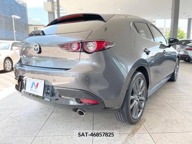 Mazda MAZDA3 2019-07 336945-17
