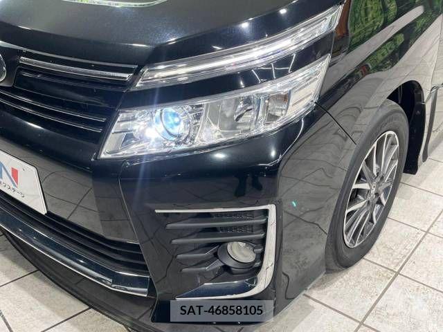 Toyota VOXY 2015-11 214706-13