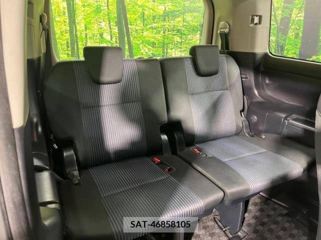 Toyota VOXY 2015-11 214706-10