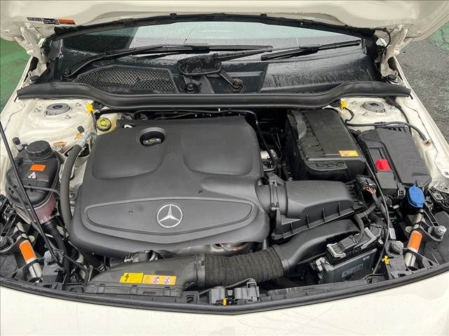 Mercedes Benz A-CLASS 2015-01 181020-24
