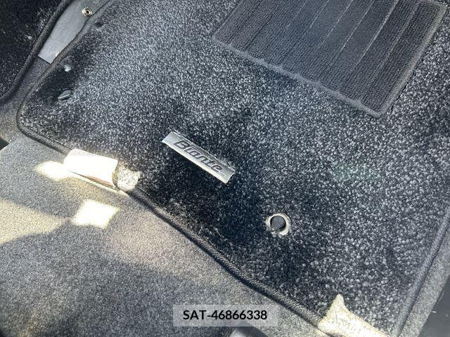 Mazda BIANTE 2015-02 293124-20