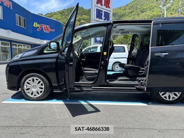 Mazda BIANTE 2015-02 293124-2