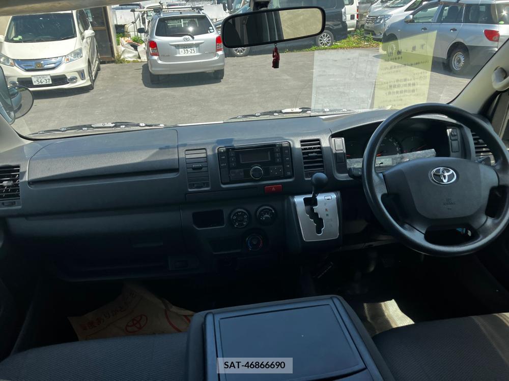 Toyota HIACE VAN 2017-05 258477-12