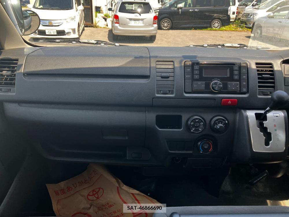 Toyota HIACE VAN 2017-05 258477-16