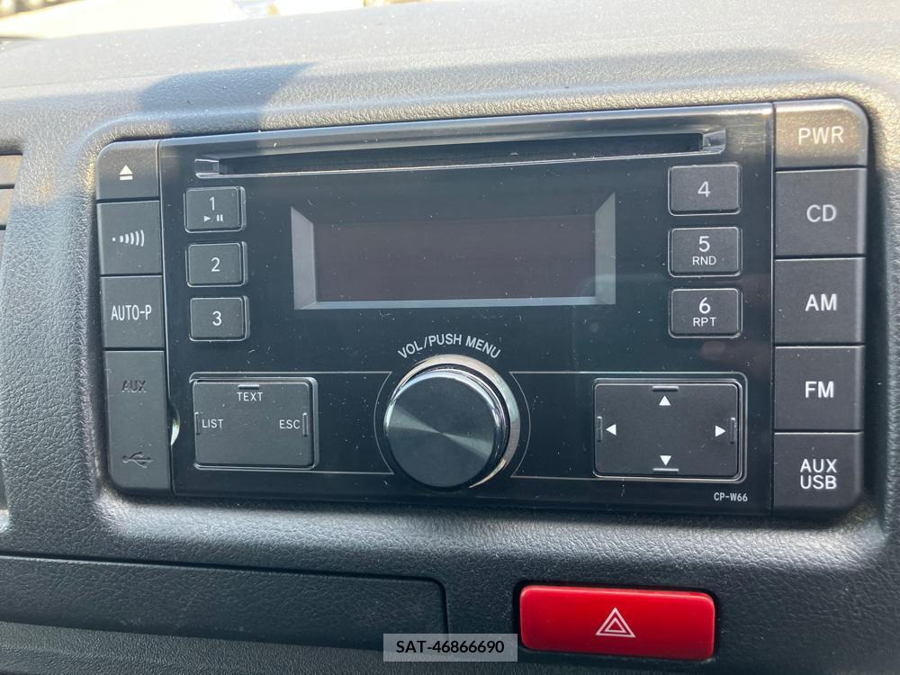 Toyota HIACE VAN 2017-05 258477-19