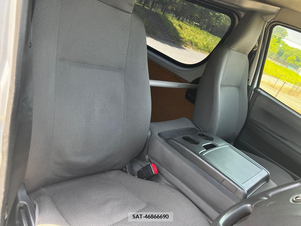 Toyota HIACE VAN 2017-05 258477-21