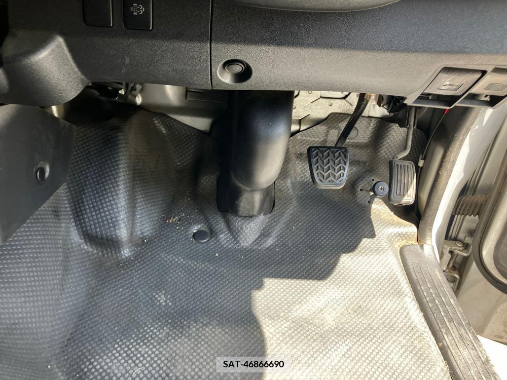 Toyota HIACE VAN 2017-05 258477-22