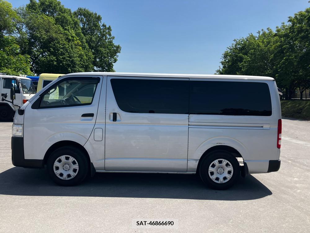 Toyota HIACE VAN 2017-05 258477-5
