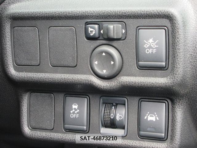 Nissan NOTE 2018-10 343596-6