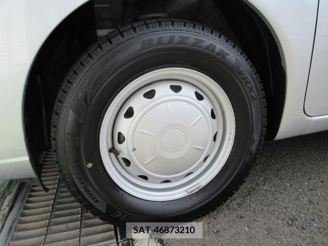 Nissan NOTE 2018-10 343596-27